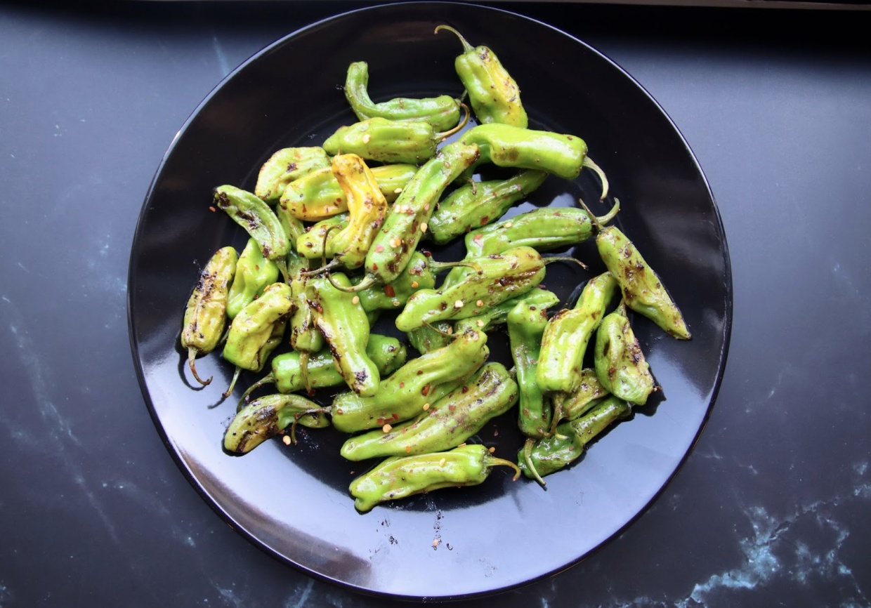 Blistered Shishito Peppers 000